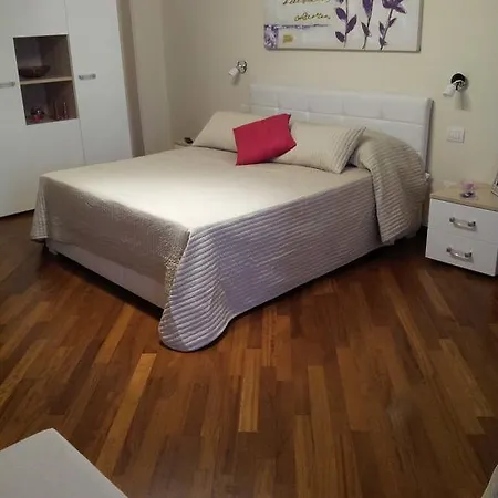 Bed & Breakfast Residenza Piazza Moro 3*