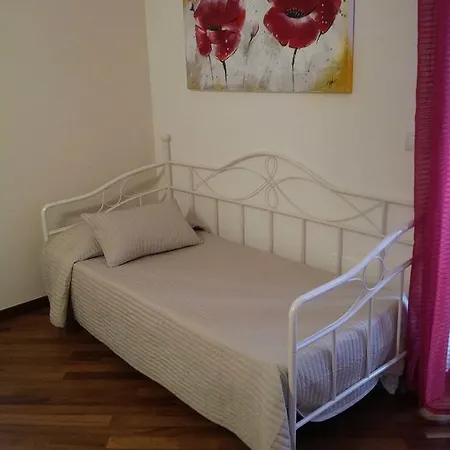 Alojamento de Acomodação e Pequeno-almoço Residenza Piazza Moro