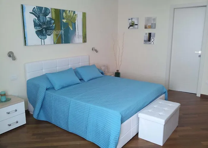 レジデンツァ ピアッツァ モロ 3*