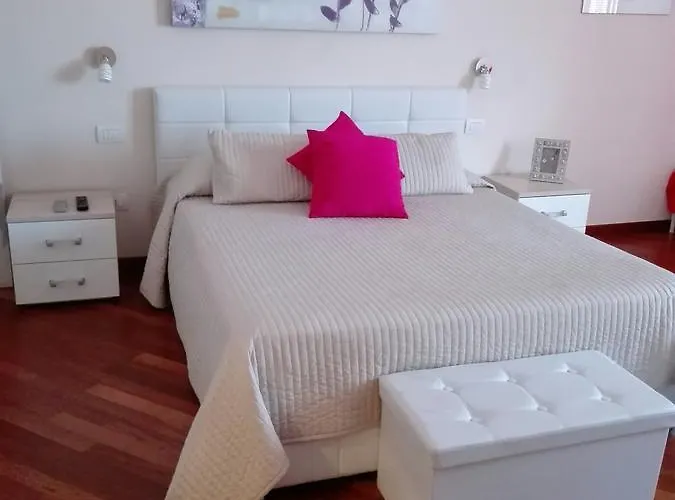 レジデンツァ ピアッツァ モロ ベッド・アンド・ブレックファスト 3*